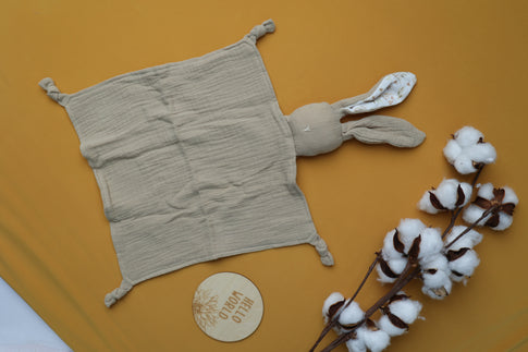 Soft muslin lovey toy
