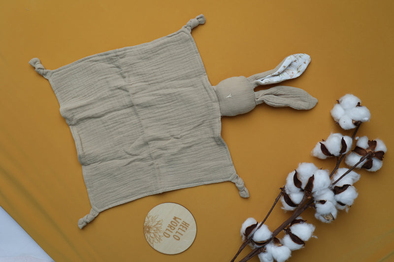 Soft muslin lovey toy