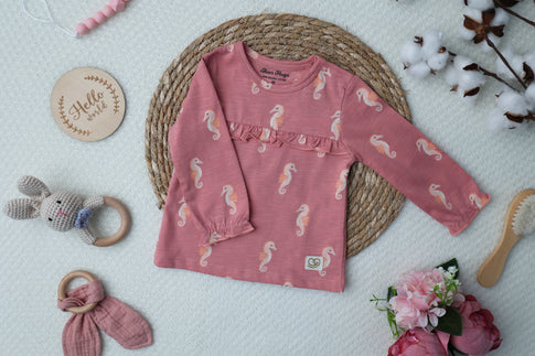 Lightweight cotton T-shirts for girls
