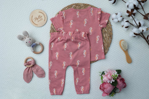 Lightweight cotton T-shirts for girls