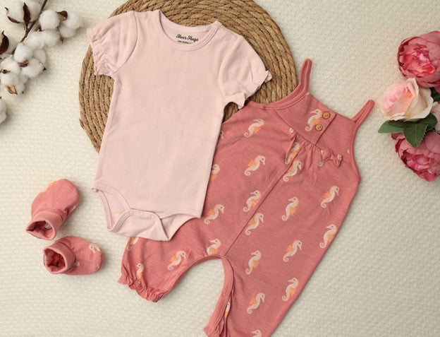 Sheer Hugs Casual Rompers for Girls: The Perfect Organic Choice for your Baby in Dubai